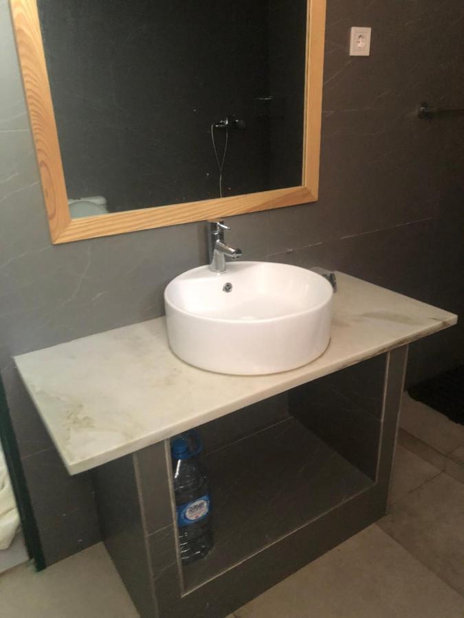 Apartamento T1 Mobiliado Com Wi-Fi Praia Extérieur photo